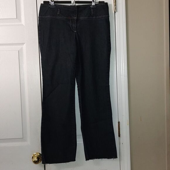Bisou Bisou black rough hem capris  Sz 6 - Picture 1 of 10